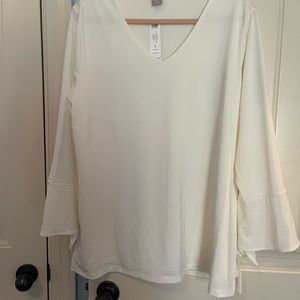 Chicos 3X bell sleeved white v-neck shirt. NWT